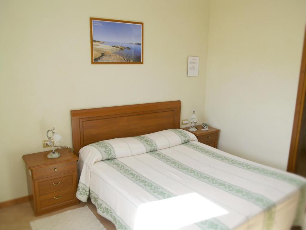 Hotel Da Paolino Trinità dʼAgultu Szoba fotó