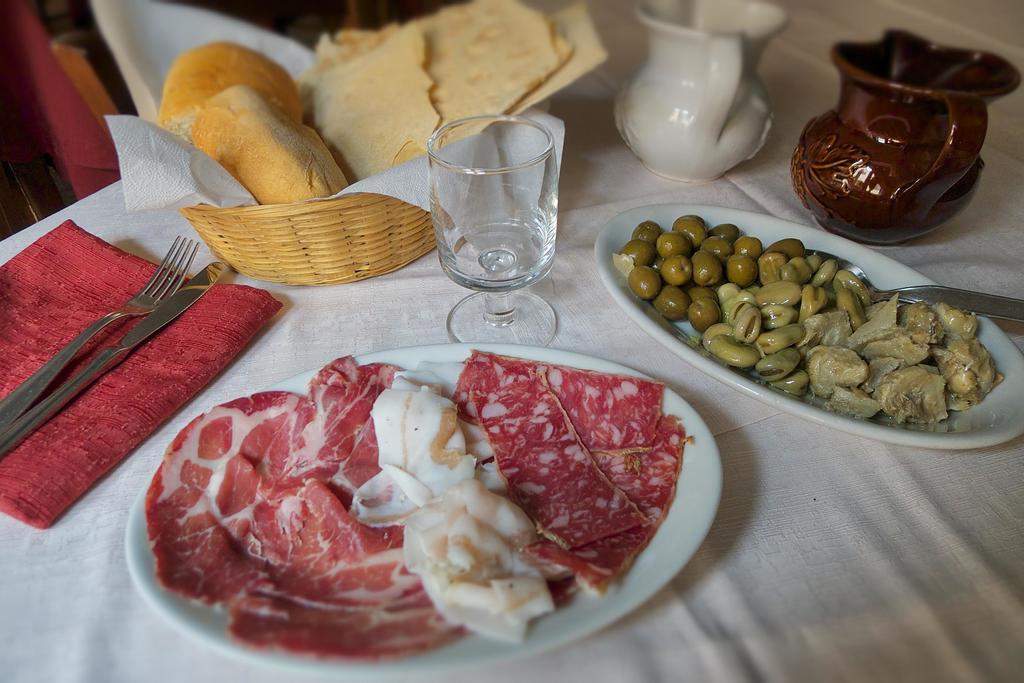 Hotel Da Paolino Trinità dʼAgultu Kültér fotó